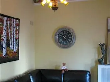 213 Carlton - Toronto Townhouse B&B Hotel